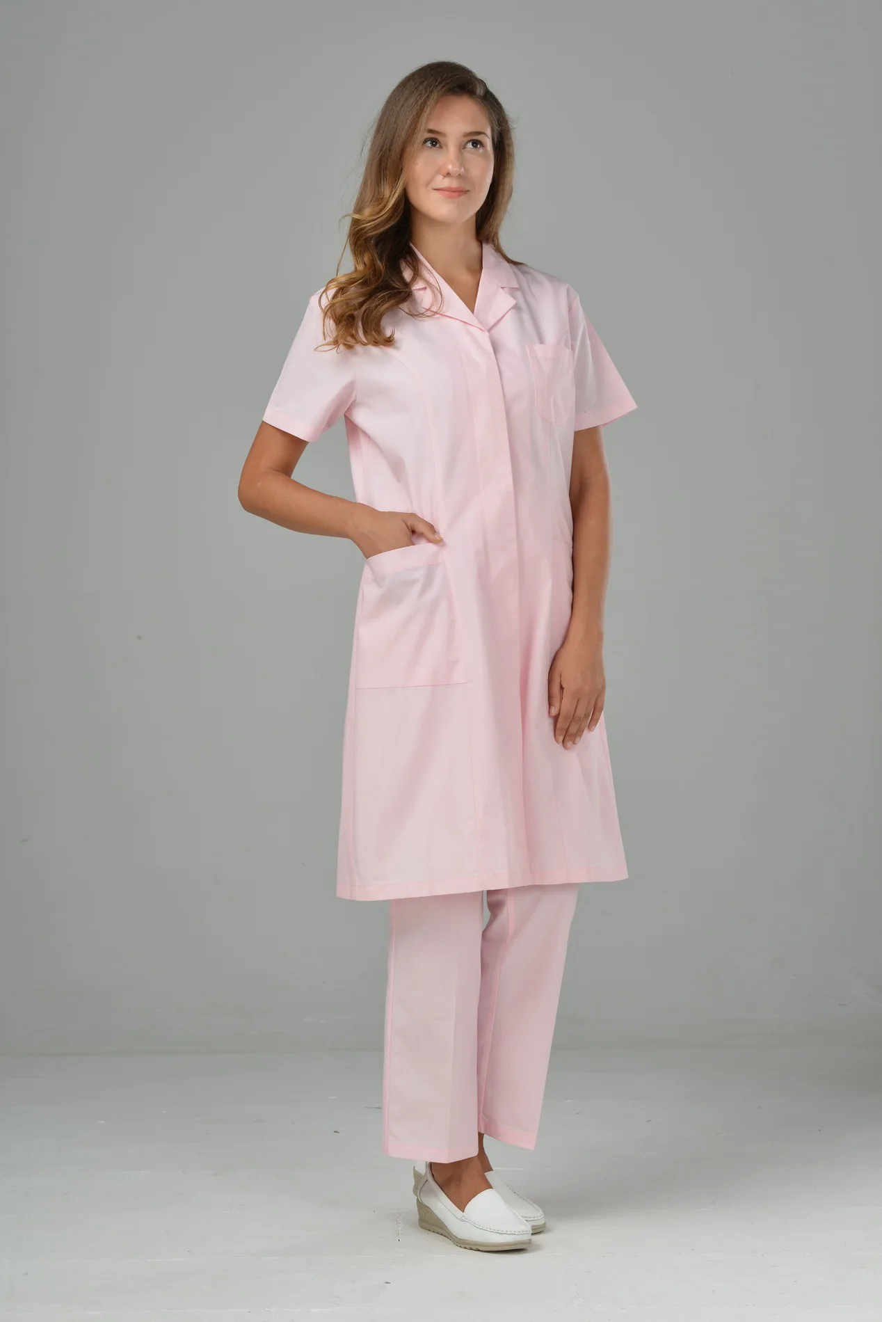 
hospital staff uniforms 