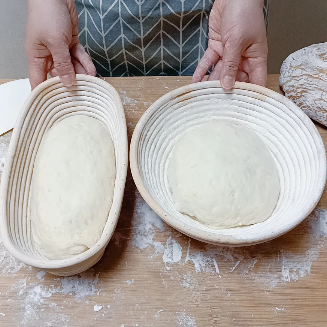 Прямоугольная плетеная корзина из ротанга