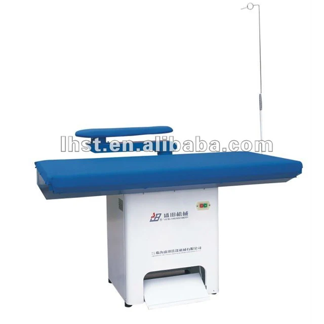 Фабричный магазин, промышленный гладильный стол для обработки одежды