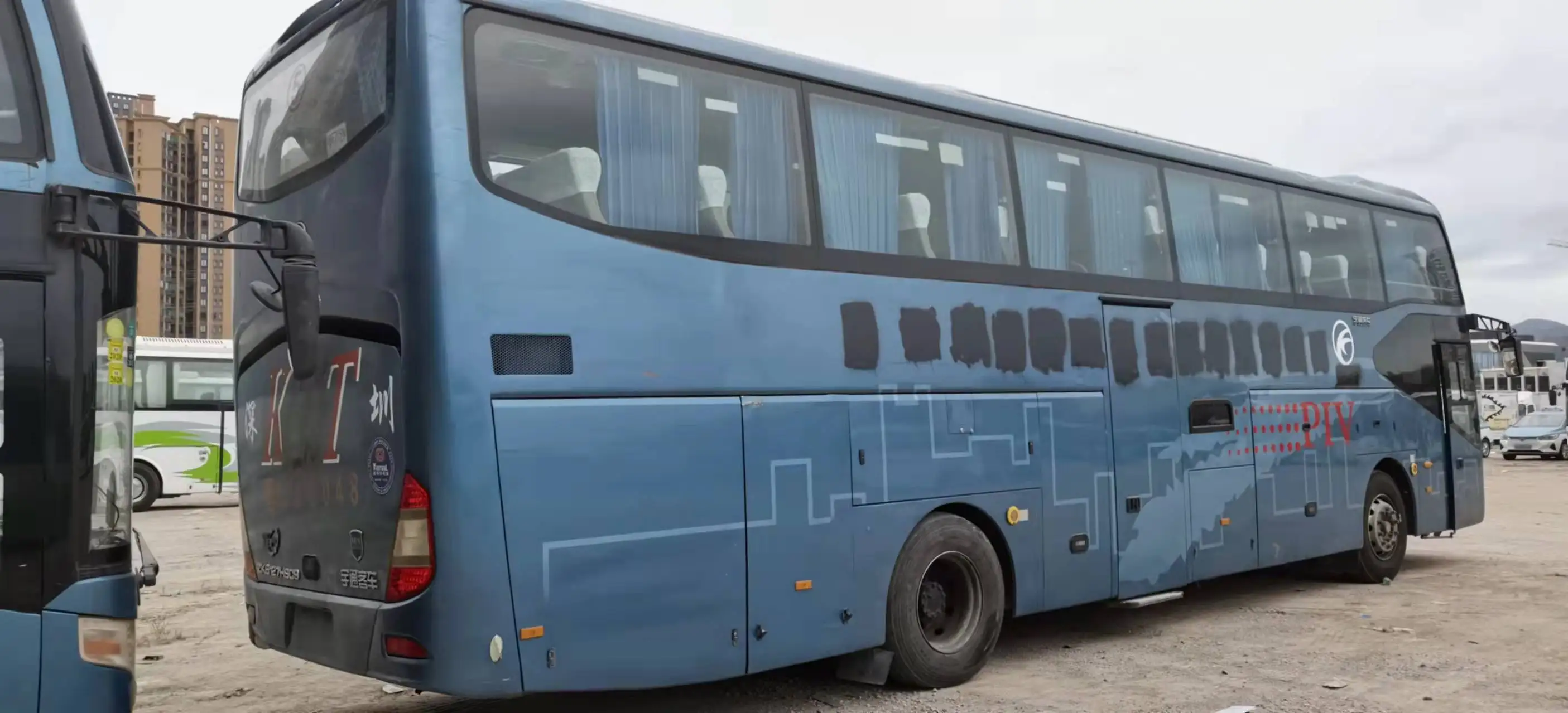 Double-decker bus  55-59seats second hand bus    yutong bus