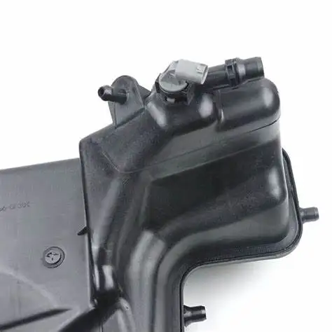 17137647713 17138600275 17137543003  High quality automotive engine coolant pot Expansion pot Overflow reservoir for BMW E66