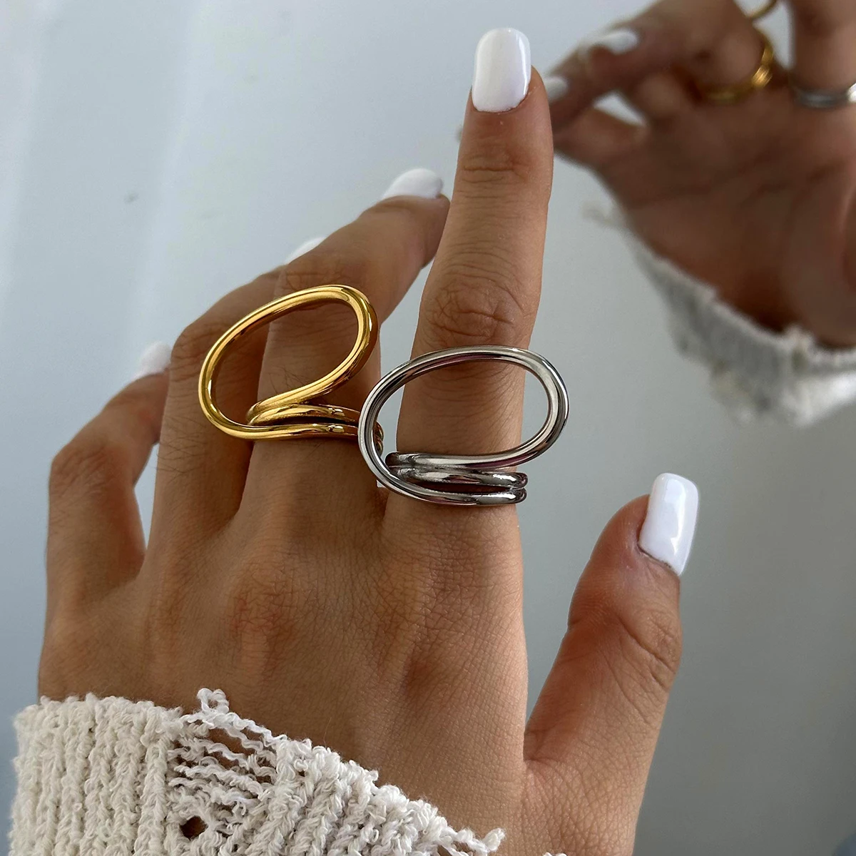 J&D Modern Fashion 18k Gold Plated Stainless Steel Spiral Wrap Design Twisted Wire Ring