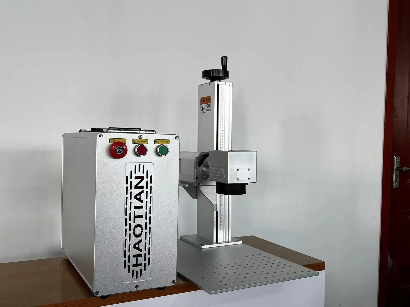 Multifunctional 30W Fiber Laser Marking Machine Air Cooling Supports AI DXF DST PLT DWG BMP Formats for Home Use