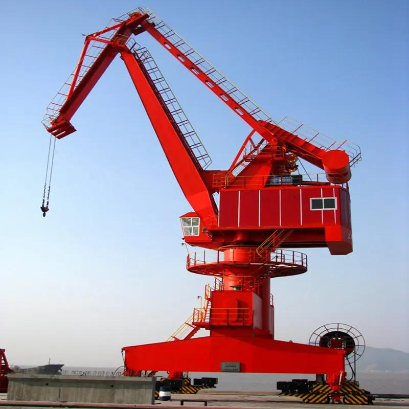 High quality 30t shipyard material handing mobile portal harbour type crane
