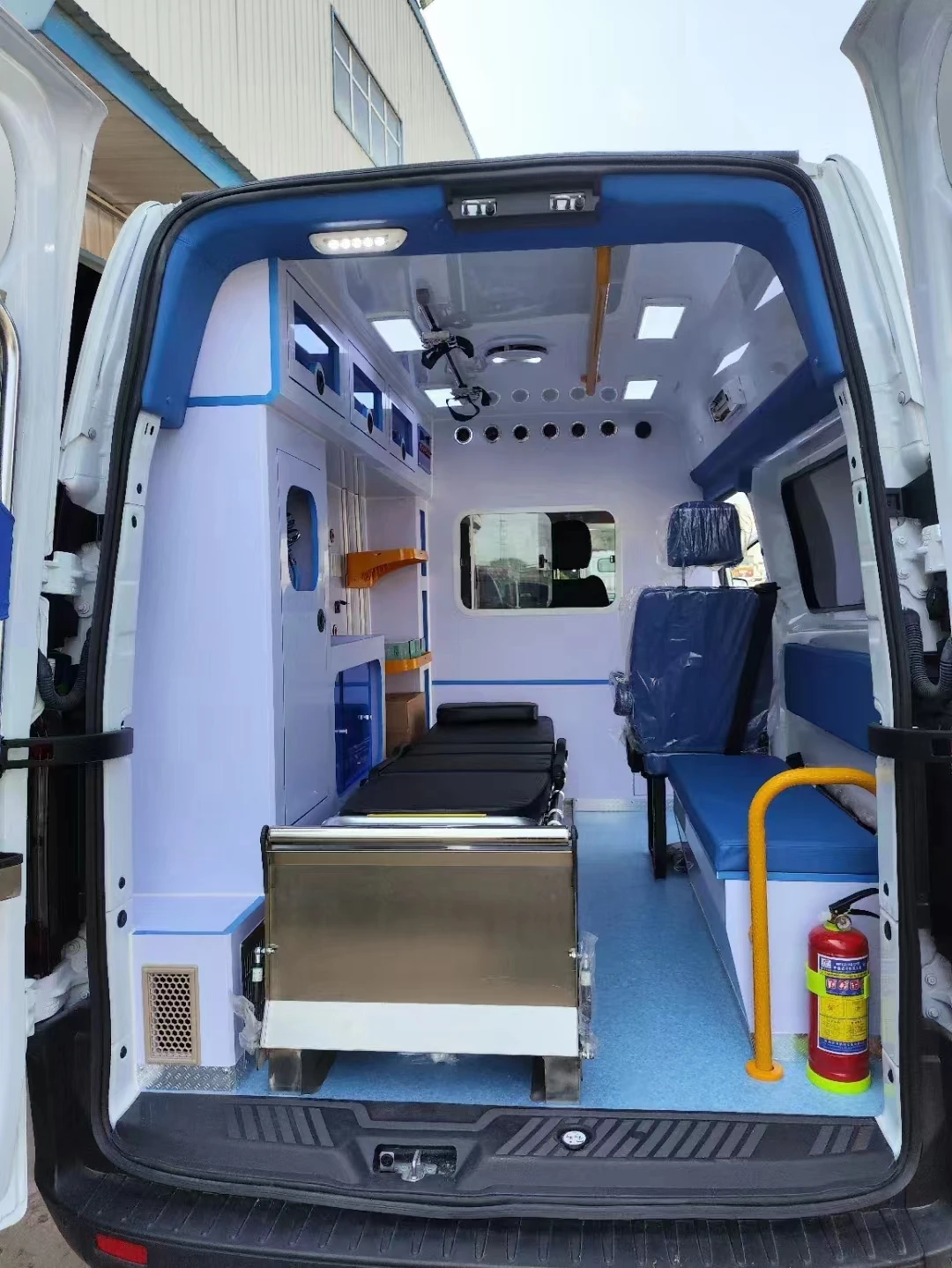 Hot Sale New ambulance car rhd dimensions emergence Vehicles ICU ambulance in japan