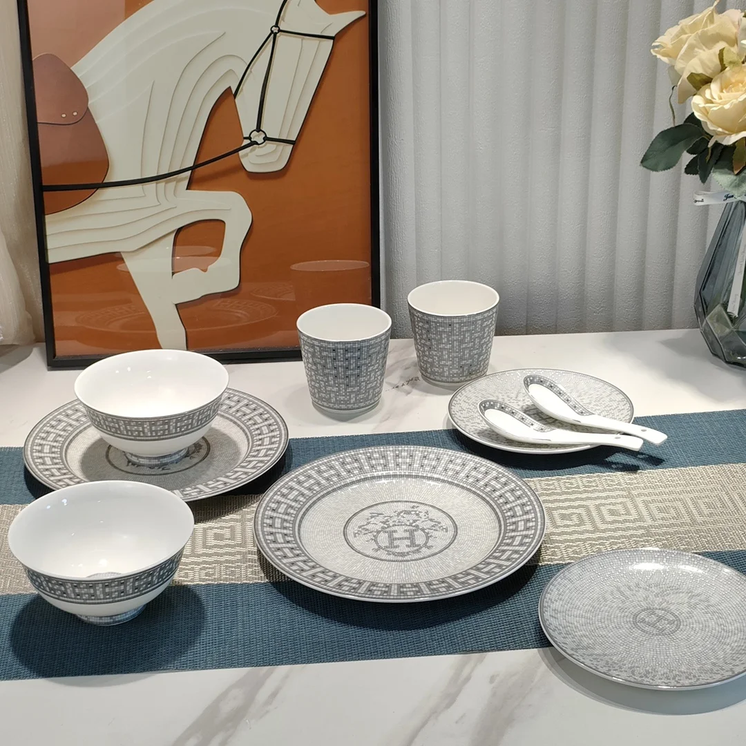 10 Piece Kitchenware Dinnerware Bone Bowl and Plate Dinner Set Kitchen Accessories Gray Dinner Set Western Ceramics China 72 Pcs