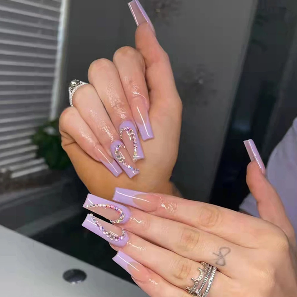 Medium-Long Wearable Nails Dreamy Purple French False Nails with Heart-Shaped Diamond Accents for Sweet Romance
