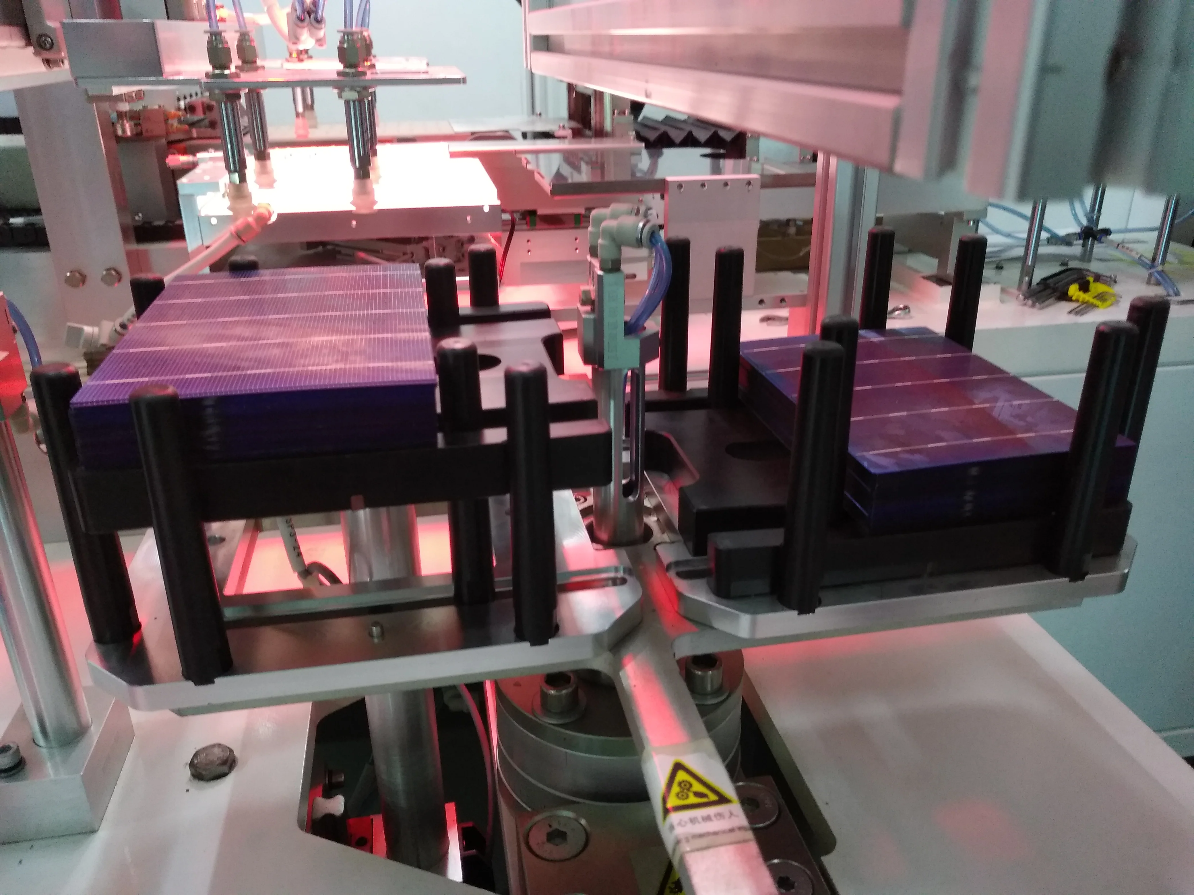 
High Speed Full Automatic solar cell string welding machine 