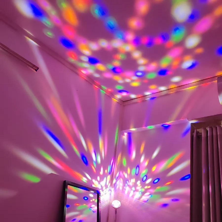 Colorful Rotating Magic Ball Light E27 Magic Ball RGB LED Stage Light With Sockets Atmosphere Lighting for KTV Party Wedding