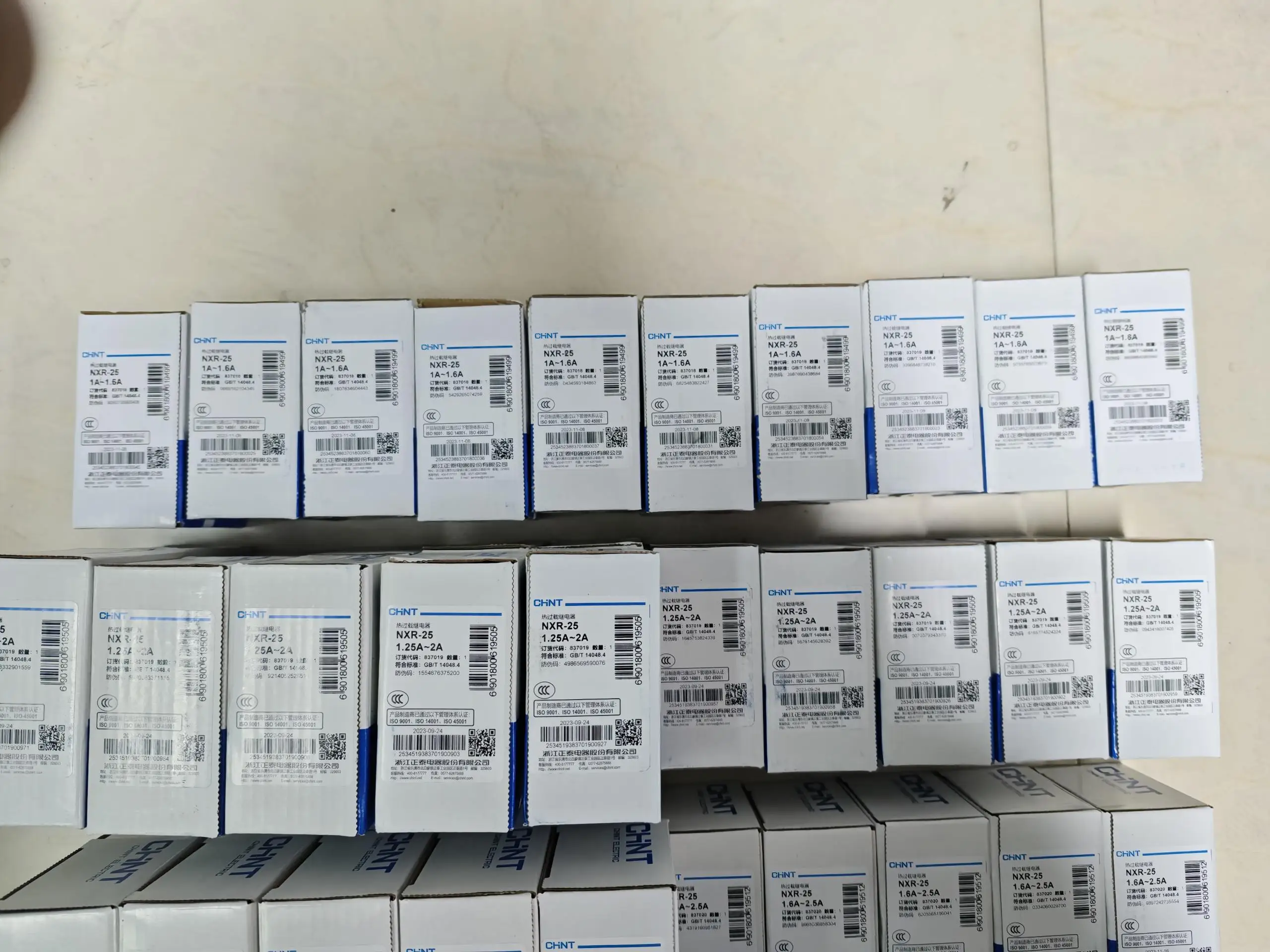 CHNT NR2 Series Thermal Overload Relay NR2-25 4-6A NR2-25 5.5-8A NR2-25 7-10A NR2-25 9-13A NR2-25 12-18A NR2-25 17-25A