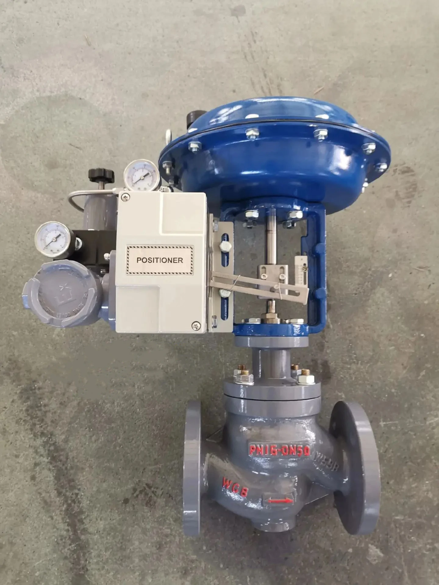 Automatic water steam level pneumatic control Modulating Globe valve WCB SS304 316