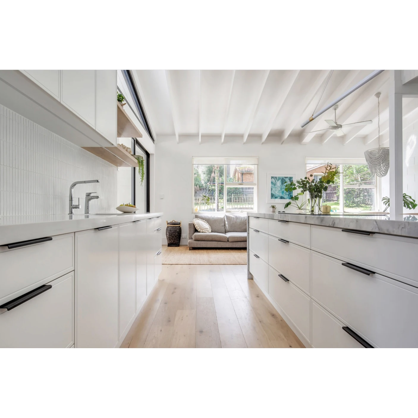 China factory supply price Australia residential apartment project Kitchen Cabinets