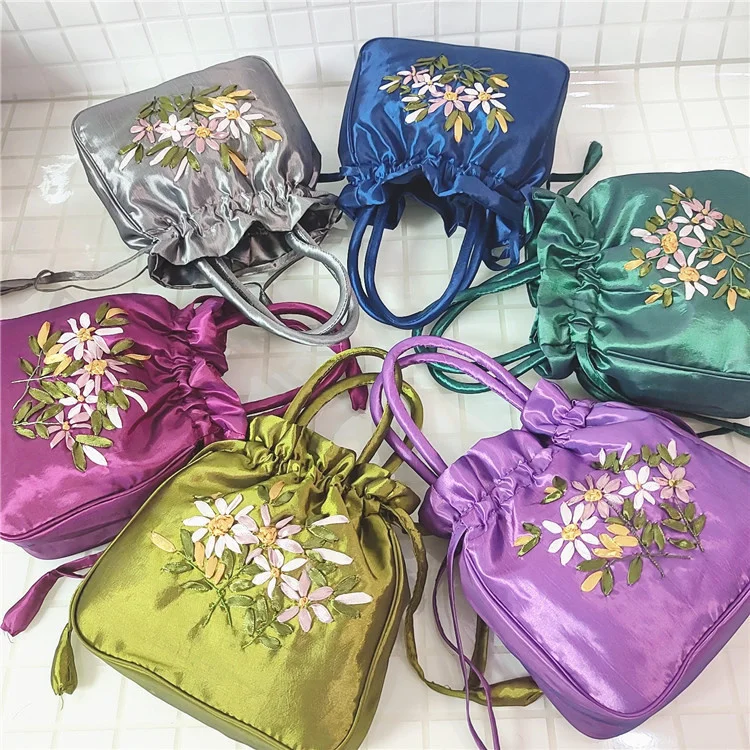TLB-8R005    Lady small satin drawstring makeup bag 2022 latest ethnic embroidery flower handbag vintage