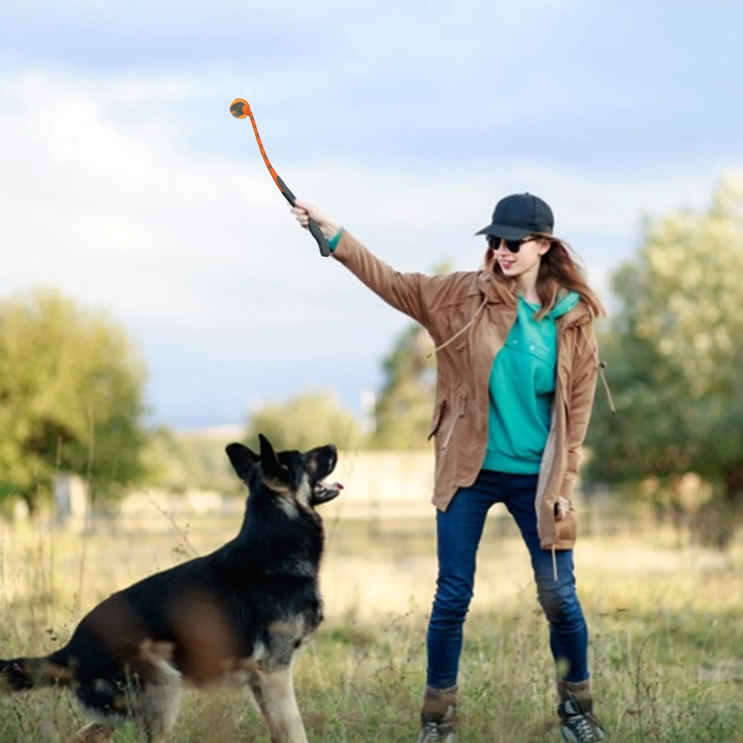Skipdawg durable dog pet ball thrower folding tennis ball thrower