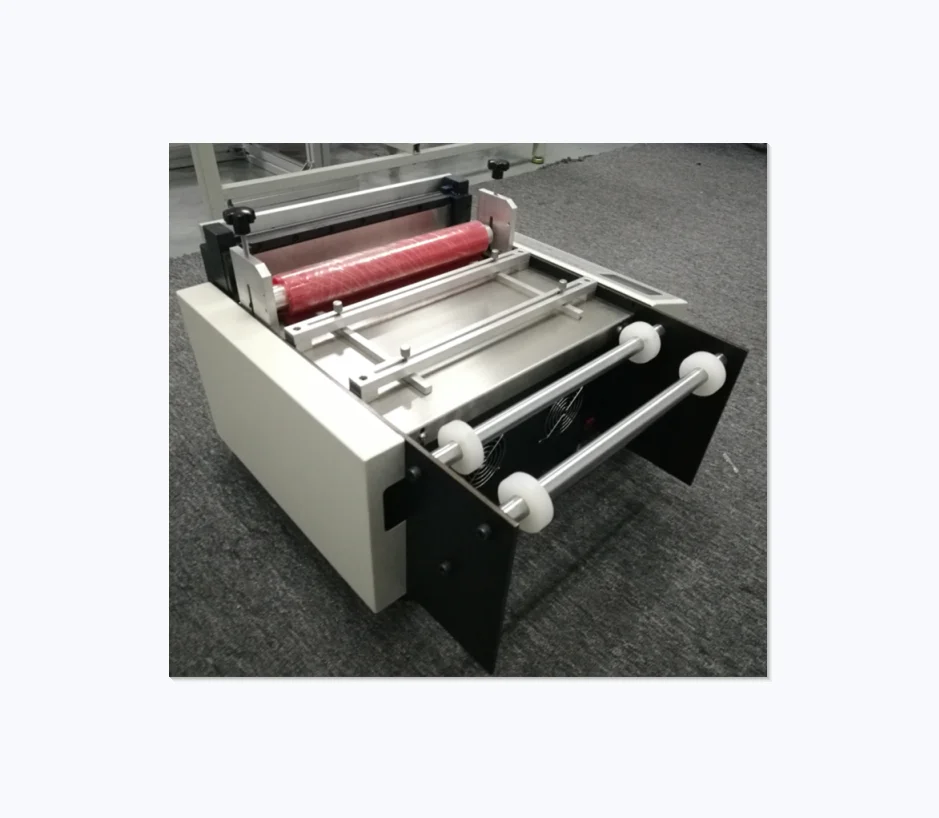 High Quality Auto Feeding System Cloth Cutting Machines 1625 Oscillating Knife roll fabric piping strip cutting machine
