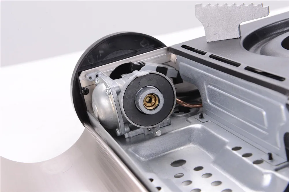 Outdoor Hot Sell Portable Gas Grill Butane Burner For Camping Iron Burner Gas Stove with Carrying Case