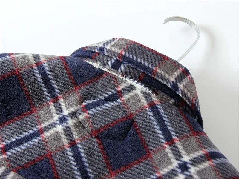 Custom logo winter quality Plus size velvet thick warm two-color check shirt retro casual fleece plaid flannel shirt men