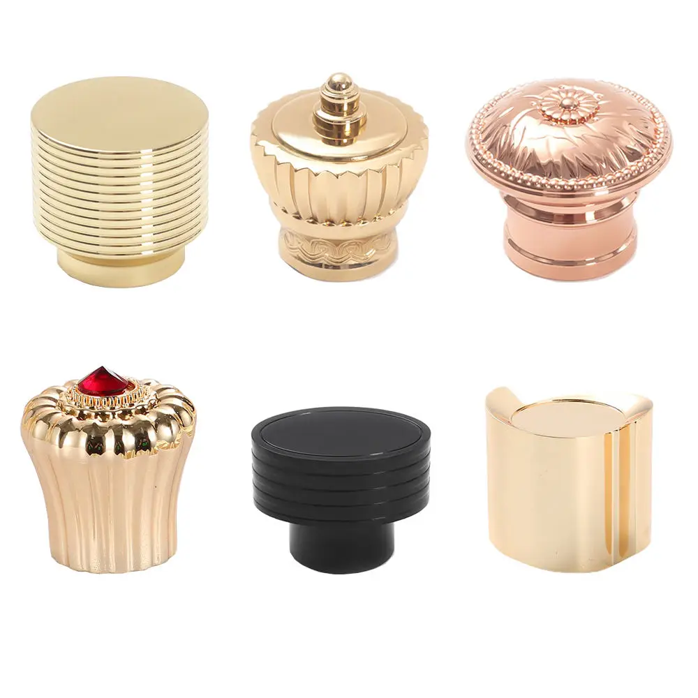 Custom Luxury Logo Travel Perfume Bottle Metal Cap Fea 15 Square Gold Zamac Screw Cap For 35Ml Perfume Glass Bottle