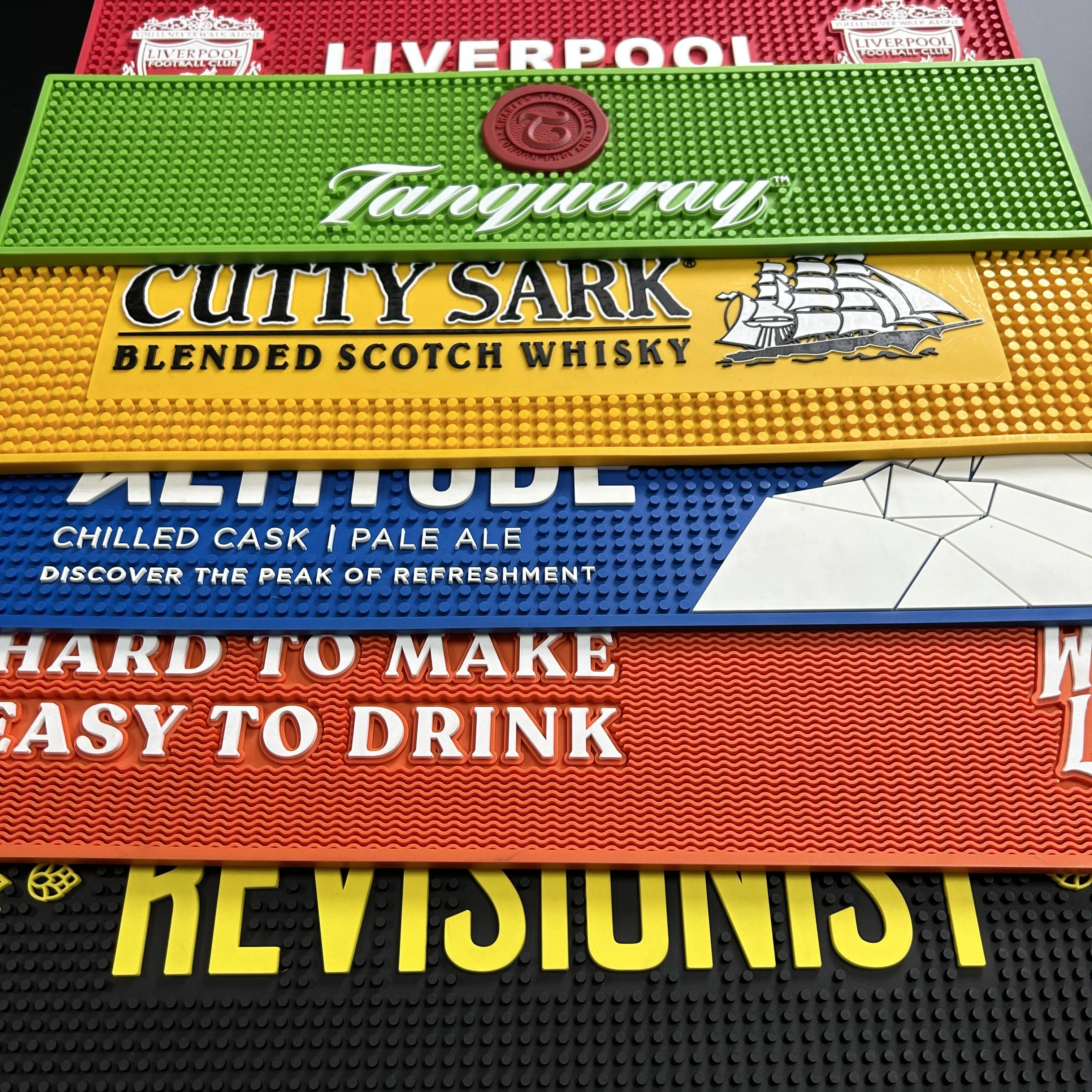 OEM Logo Soft Pvc Rubber Bar Counter Mat Non Slip Bar Mats Waterproof Safe Mats