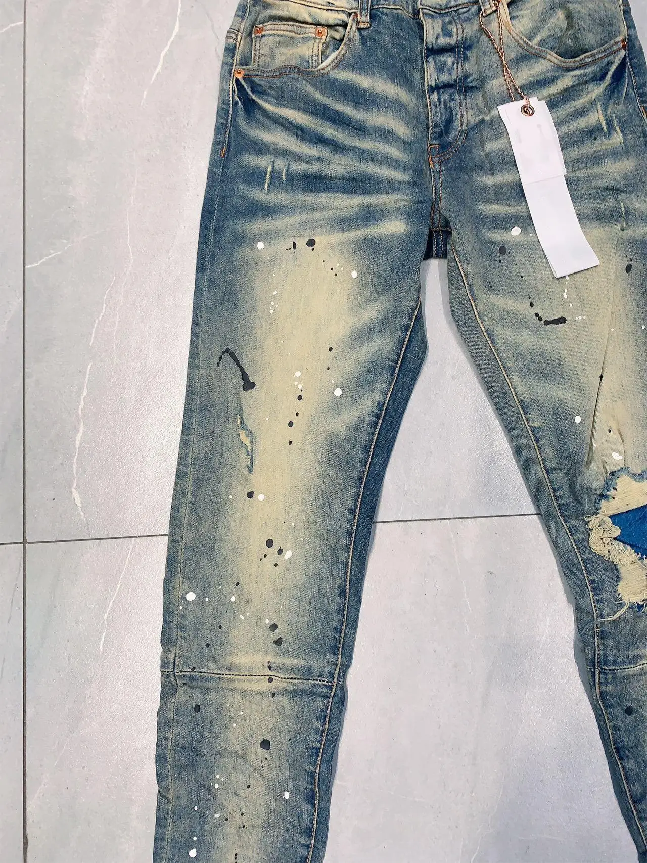 Factory Wholesale 2024 Fashion American High Street Style Mud Yellow Washed Graffiti Patch Distressed Denim Jeans