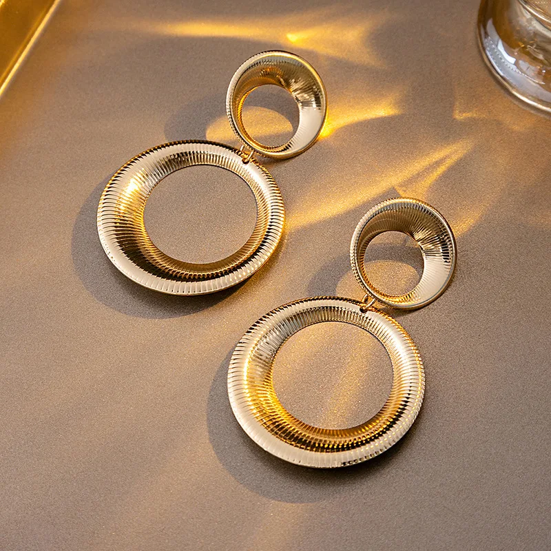 Vintage Large Striped Double Circle Earrings Jewelry Exaggerated Gold Plated Gourd Stud Earrings Women Jewelry