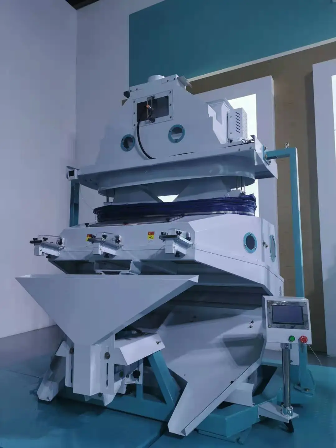 Factory Wholesale Rice Processing Machine TQSX200 Suction-type Vibratory Paddy Destoner