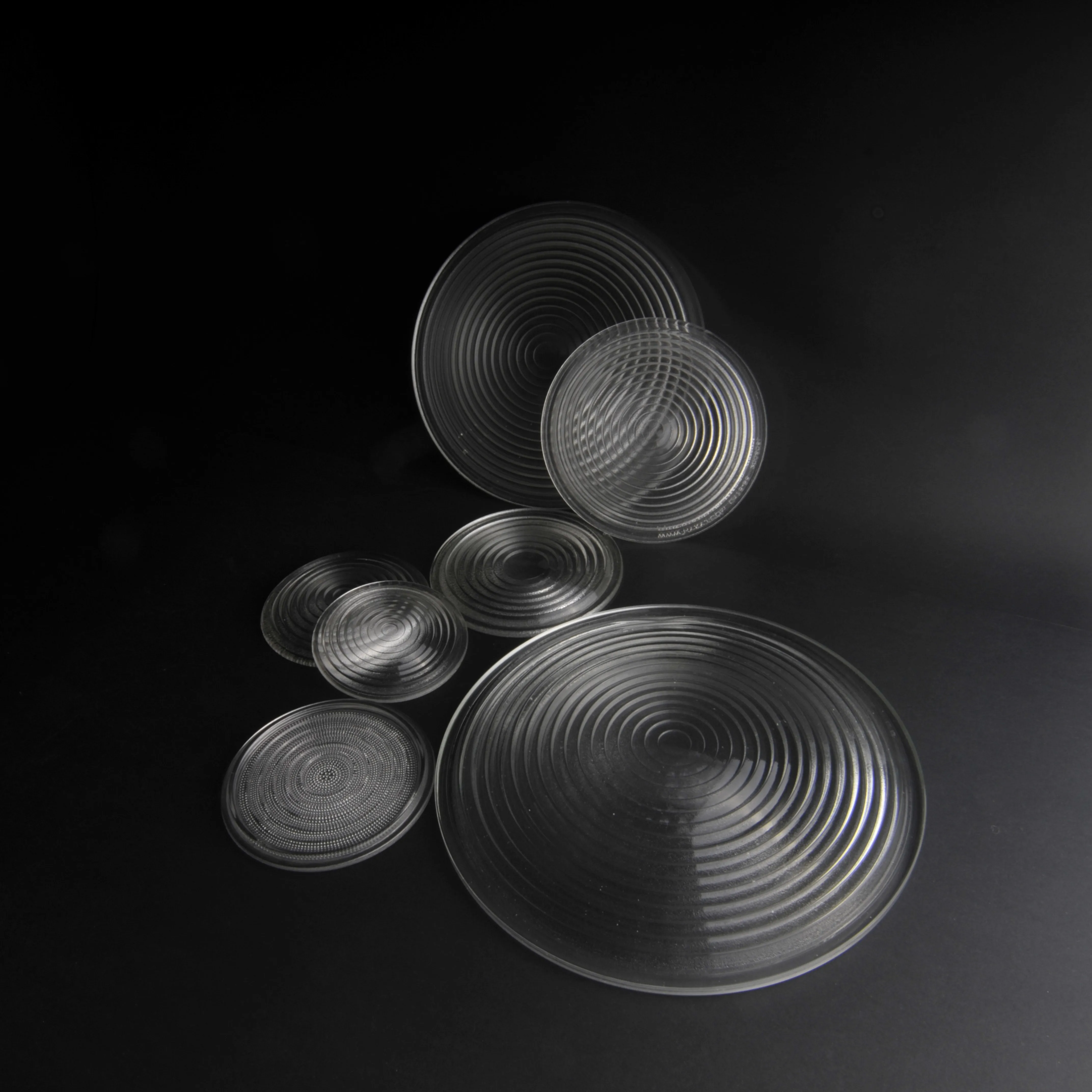 Custom Wholesale Excellent Quality Manufacturer Diameter 130Mm 1M*1M Large Spot Glass Fresnel Lens For Solar Concentrator