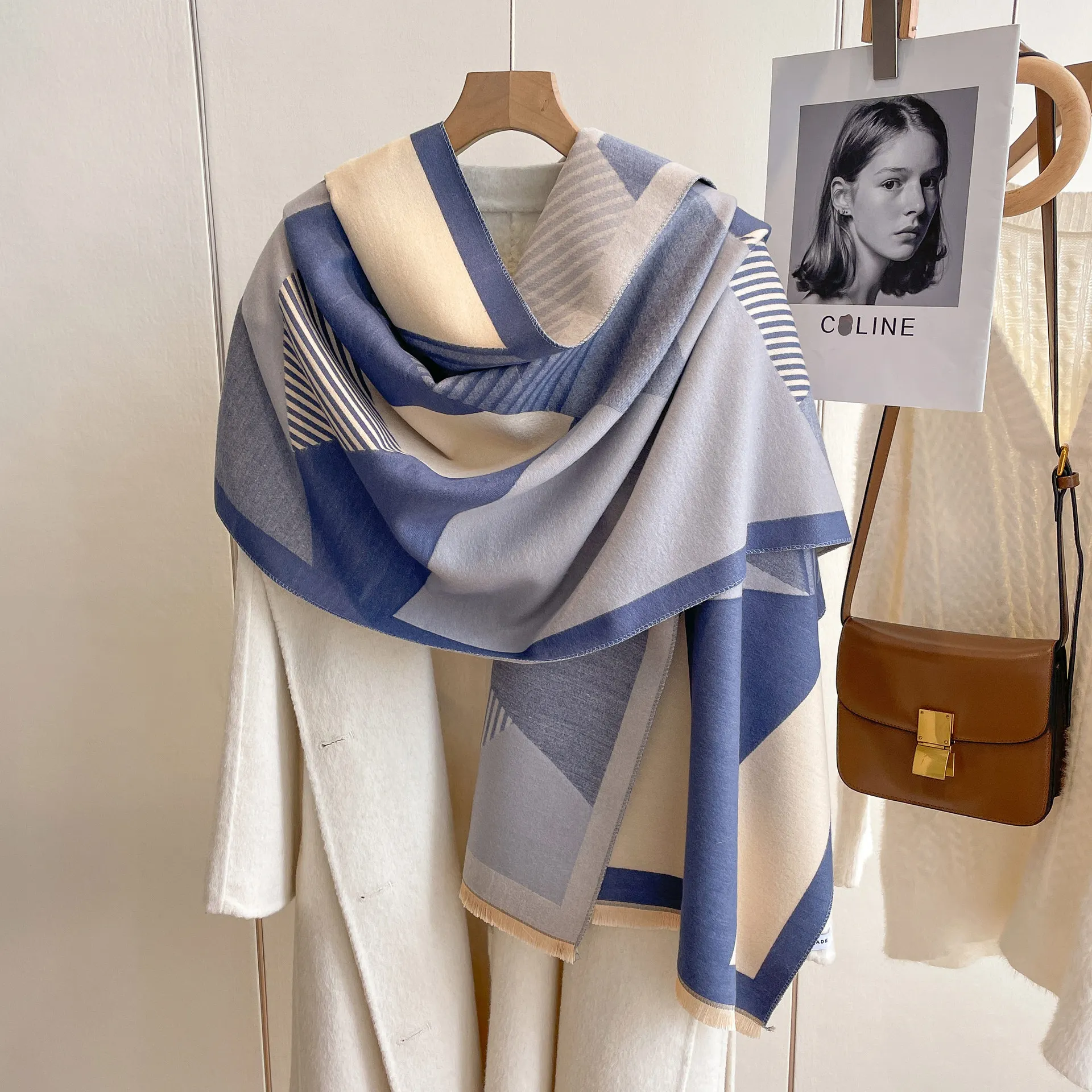 2023 Christmas Large Geometry Jacquard Pashmina Scarf Shawls Warm Thick Cashmere Womens Winter Scarfs and Wraps