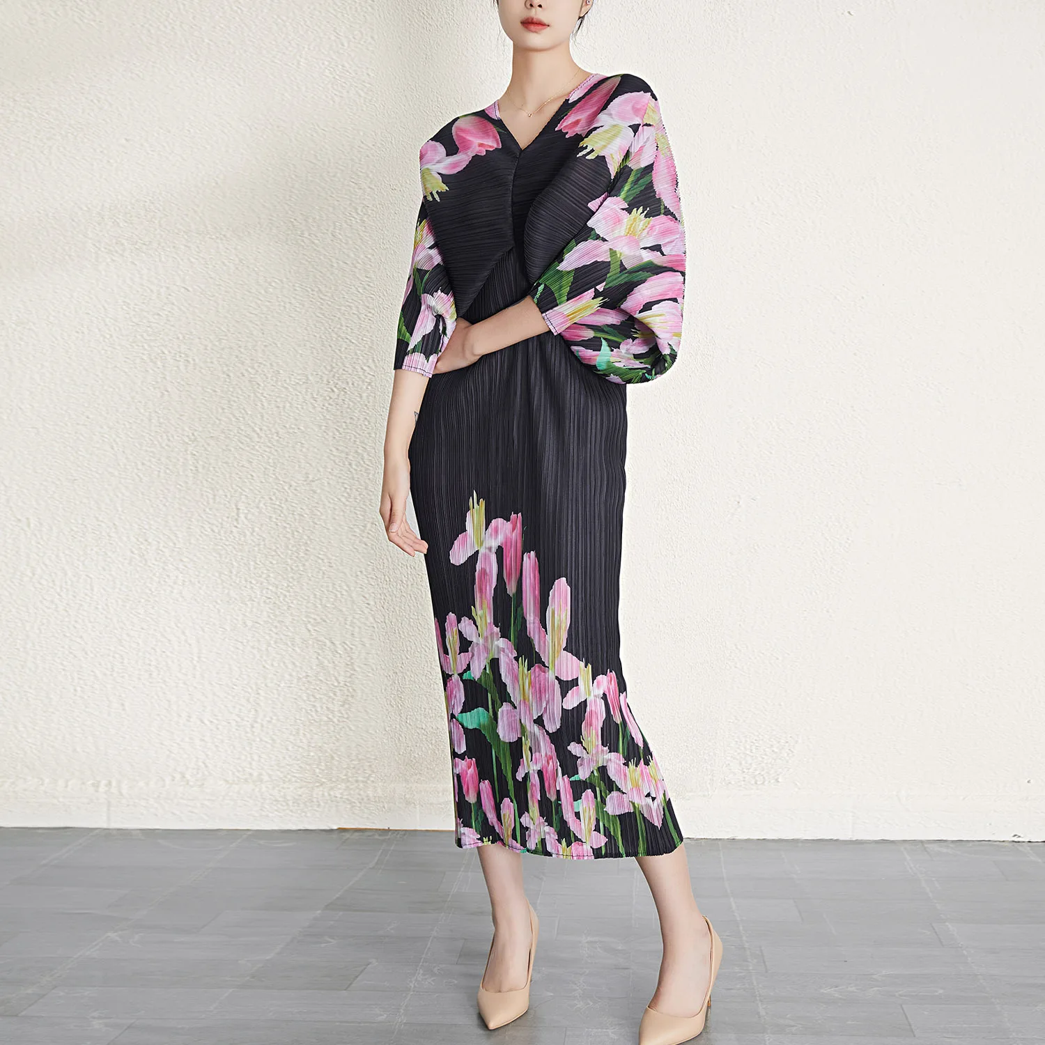 Spring Summer Collection Miyake Pleated Dress Printing Elastic Plus Size Loose Casual Style Bat Sleeves Women Dresses