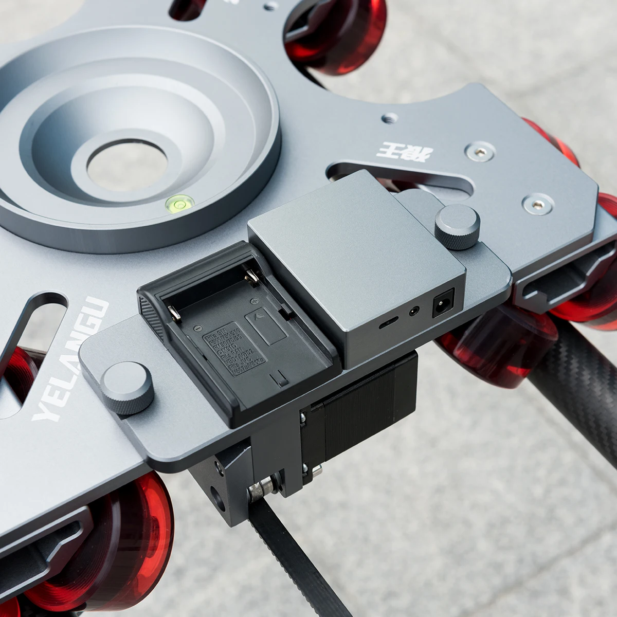 YELANGU-Professional Electric Slider Track Dolly LW3021 for DSLR Camera Motorized Video Carbon Fiber Track Rail