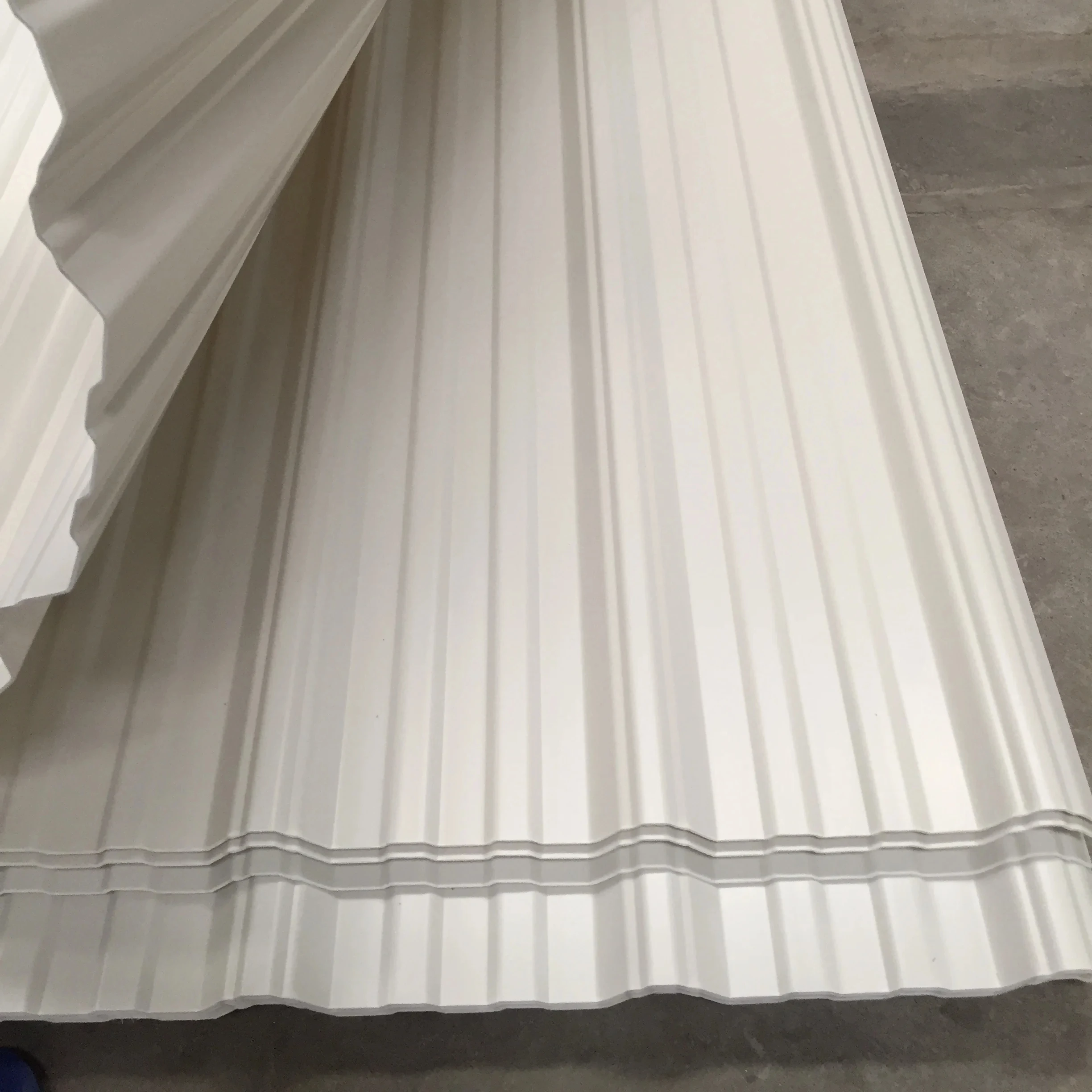 Soundproof heat resistant uv corrugated plastic pvc roofing sheets for home