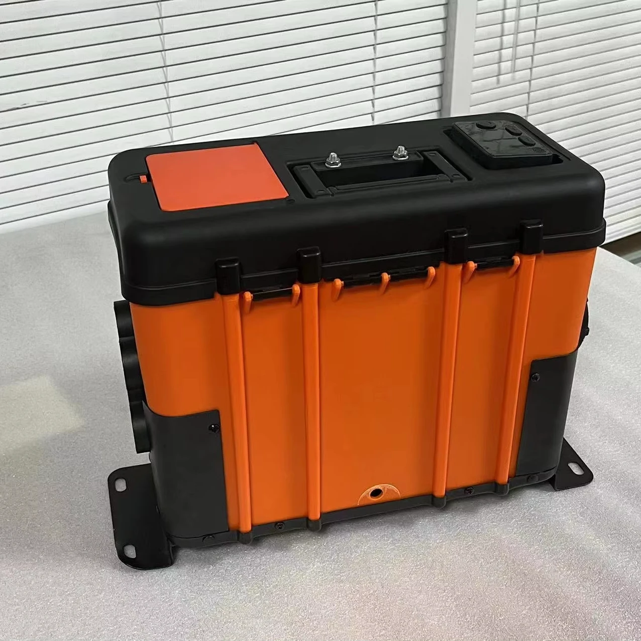 Rapid heating low fuel consumption 2kw 5kw 12v 24v parking air heater apply to different model trucks RV crane