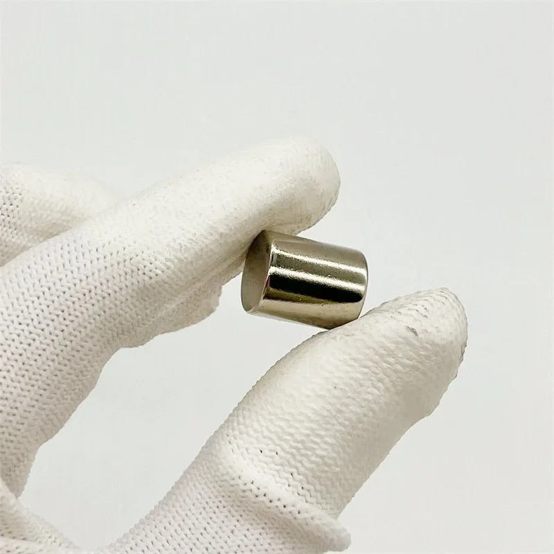Winchoice N42 Cylinder Neodymium Magnet Sintered NdFeB Magnet Strong Magnet For Sale