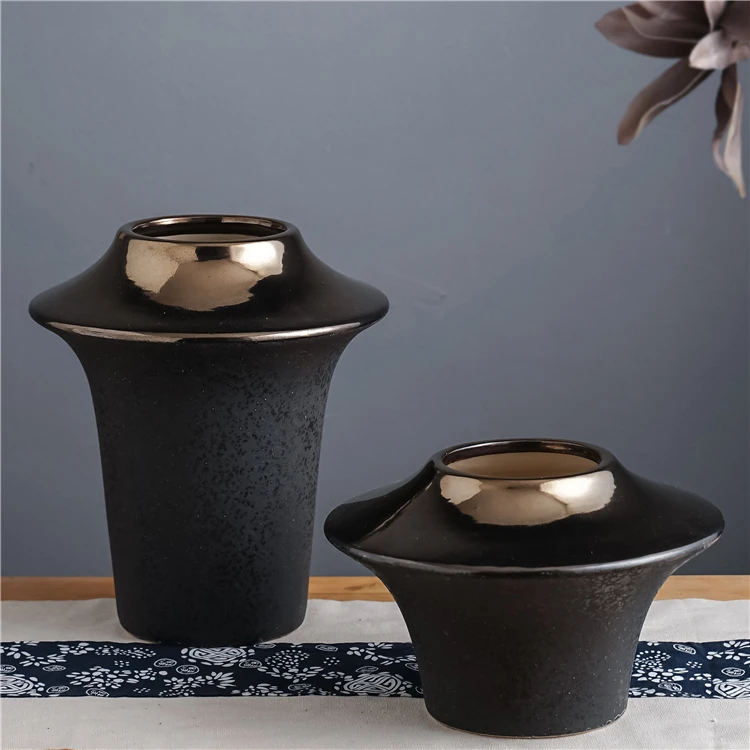 Modern handmade creative ornament ceramic black flower vases home centerpiece decoration ceramic vase for gift