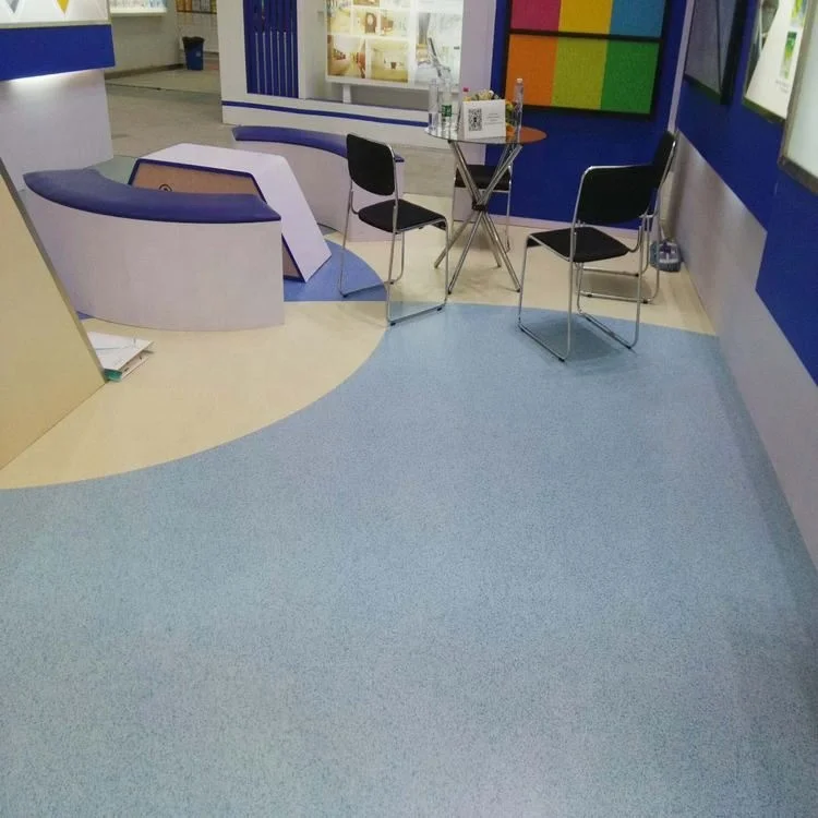 High Quality Luxury Waterproof Plank 2Mm 3Mm Hospital  Floor Tile surface treatment pvc flooring