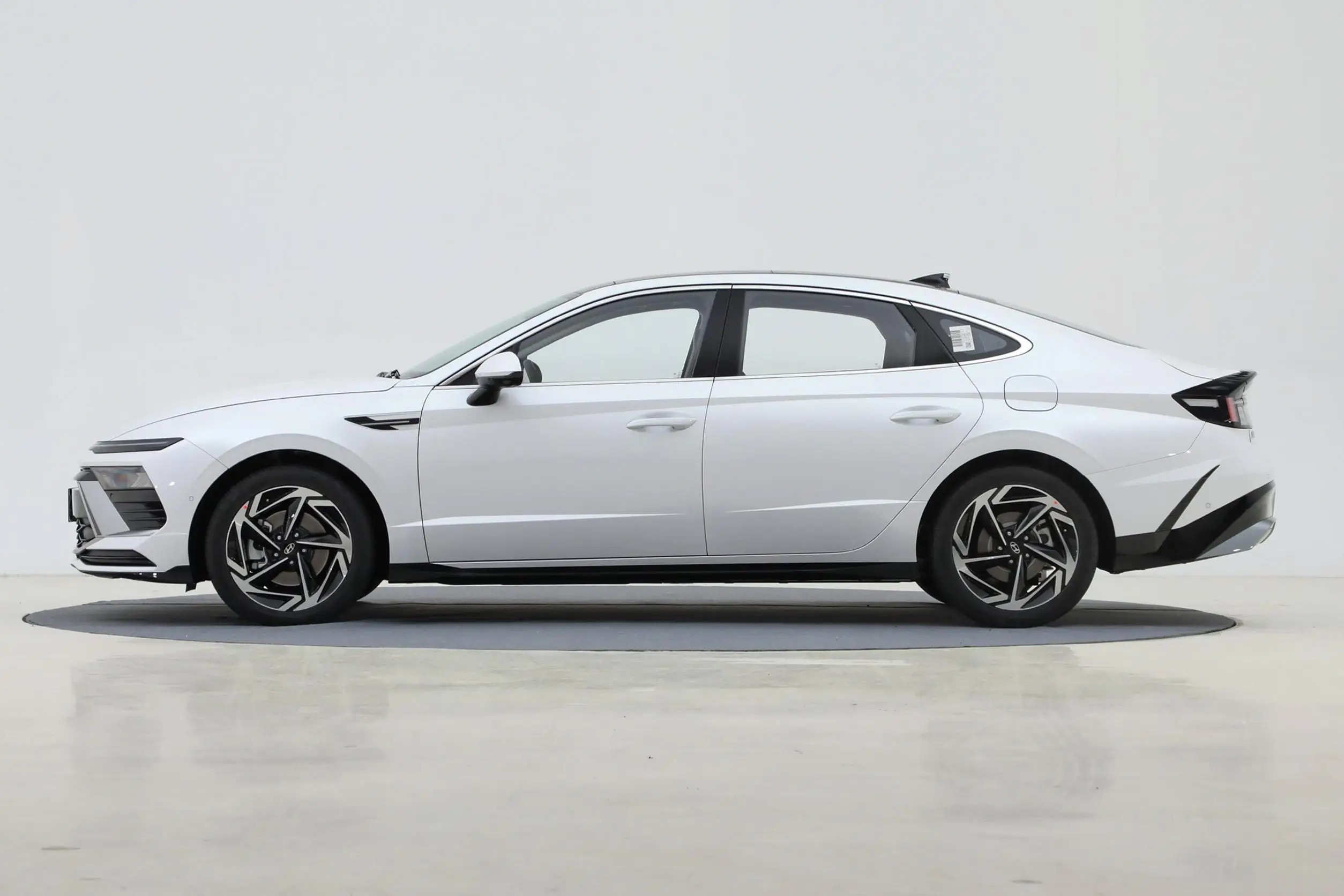 Hot Sale for Hyundai Sonata 2024 China Car 2.0T N Line Options in Beijing 4-Door Sedan Cars Petrol Gasoline New Car