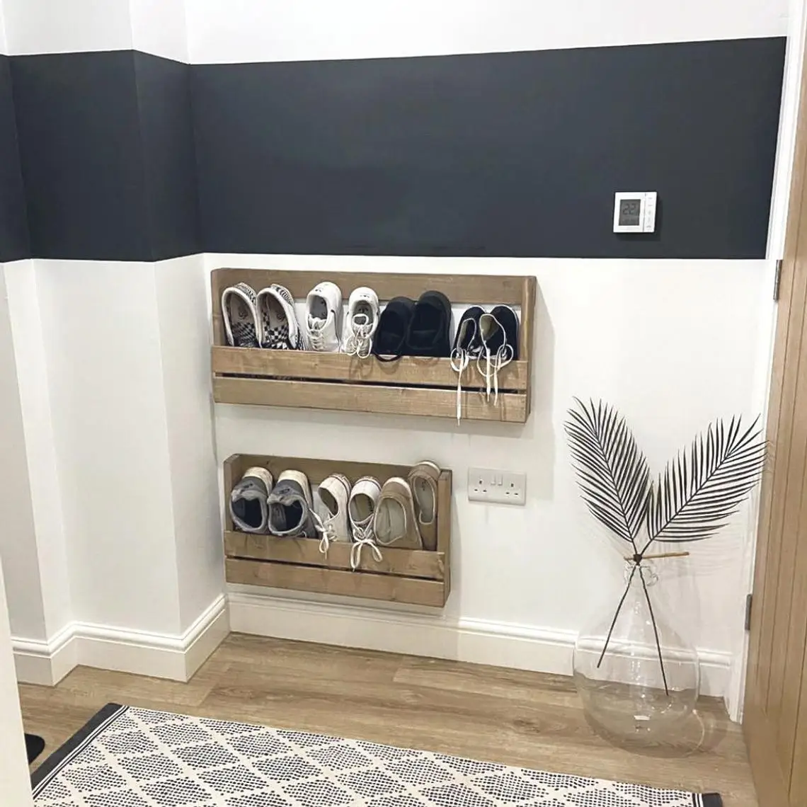 Cabinet Wood Wall Shoe Rack Europe Design Home Furniture Mounted Shoes Holder