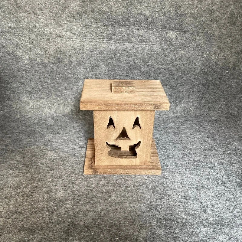Hot Selling Halloween Wood Craft Lantern Hanging Fancy Design Handcraft Halloween Candle Wooden Box for Easter Party Decorative