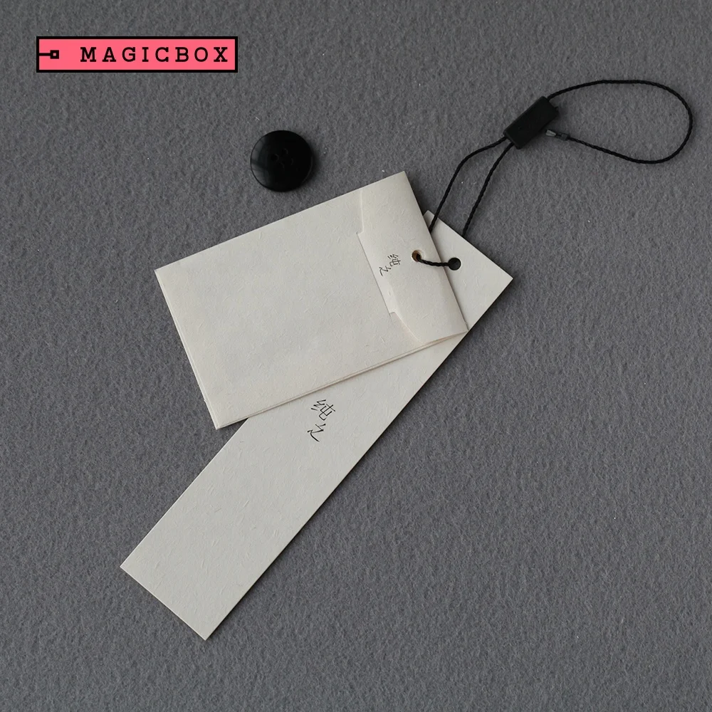 
Пользовательская высечка, любая форма, роскошная белая переработанная бумага, напечатанная кнопка для одежды, ярлыки, запасные пуговицы для конверта, подвесная бирка с логотипом 