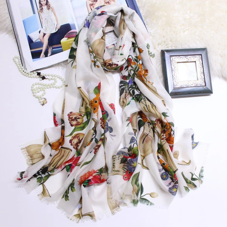 Cashmere Scarf Shawl Woman Winter Floral Art Thin Cashmere Ethnic Scarves Shawls