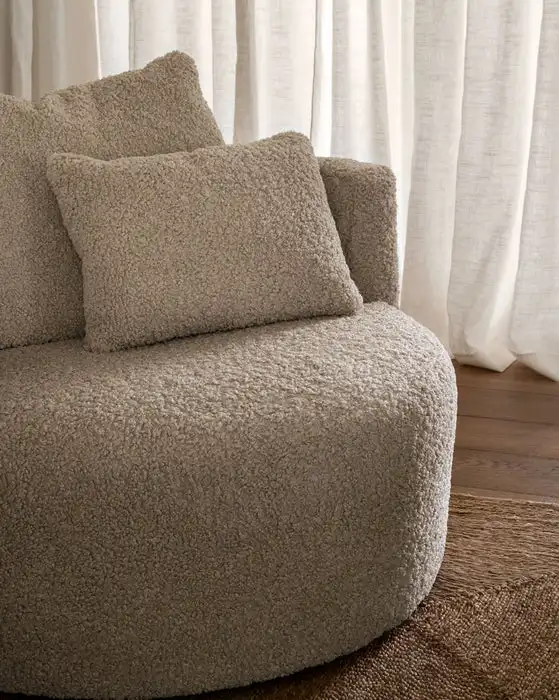 Deluxe Interior Design Soft Cushioned Casual Chair Living Room Accent Chair