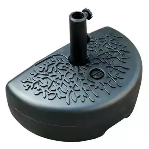 Уличная мебель круглые зонтики и основы из ротанга
