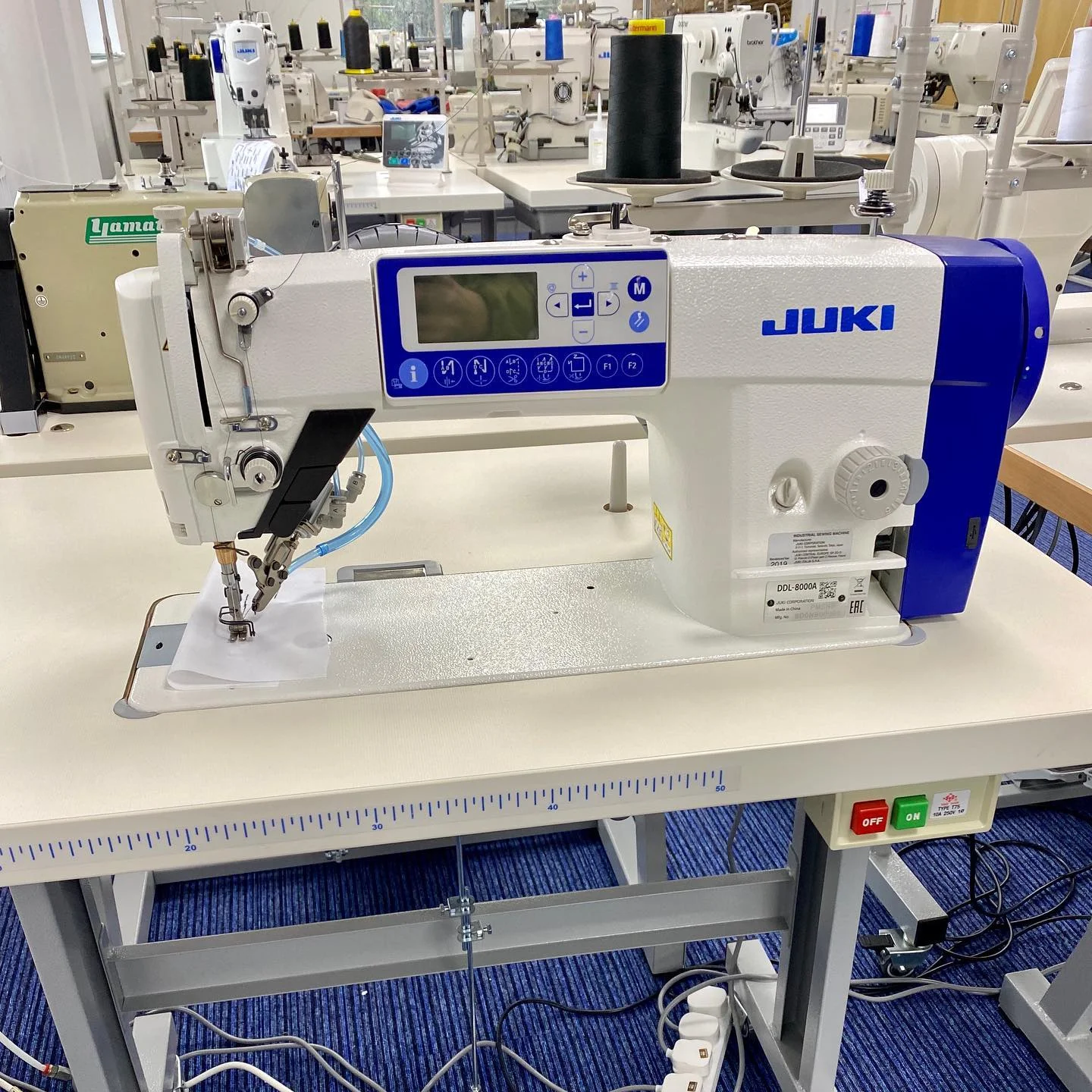 Top notch New JUkk DDL-8000a Straight stitch lock stitch Sewing Machine