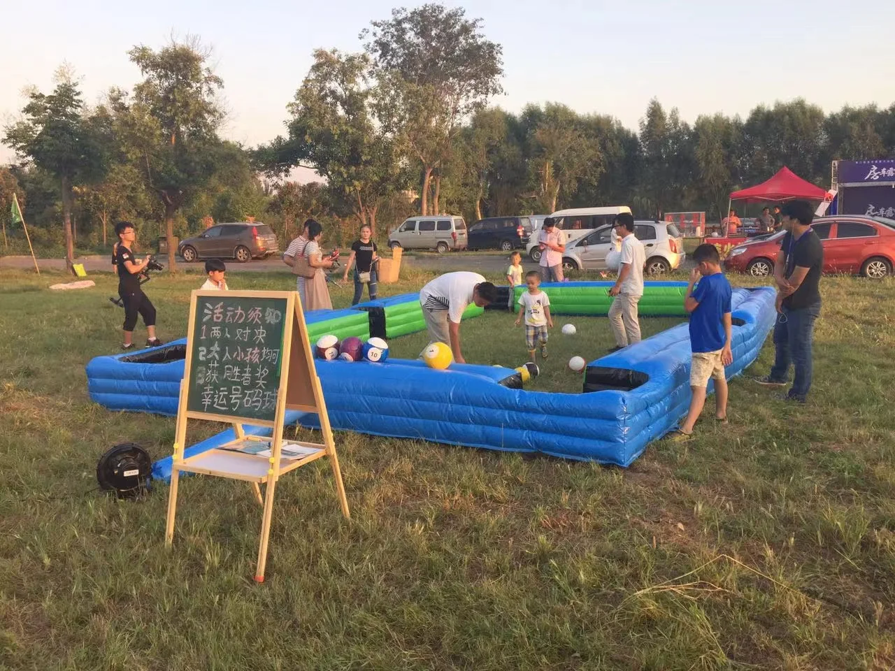 New Design Inflatable Pool Table Soccer Inflatable Football Snooker & Billiards with Balls Inflatable Human Billiards