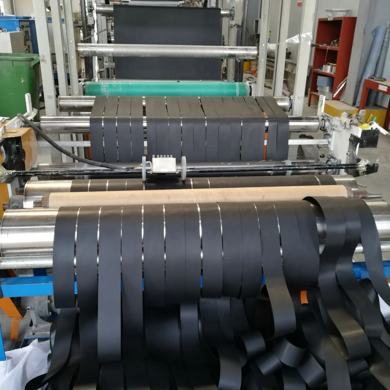 self adhesive 60mil Manufacturers bitumen modified Polymer sbs epdm waterproofing asphalt roofing membrane price for roof Tile