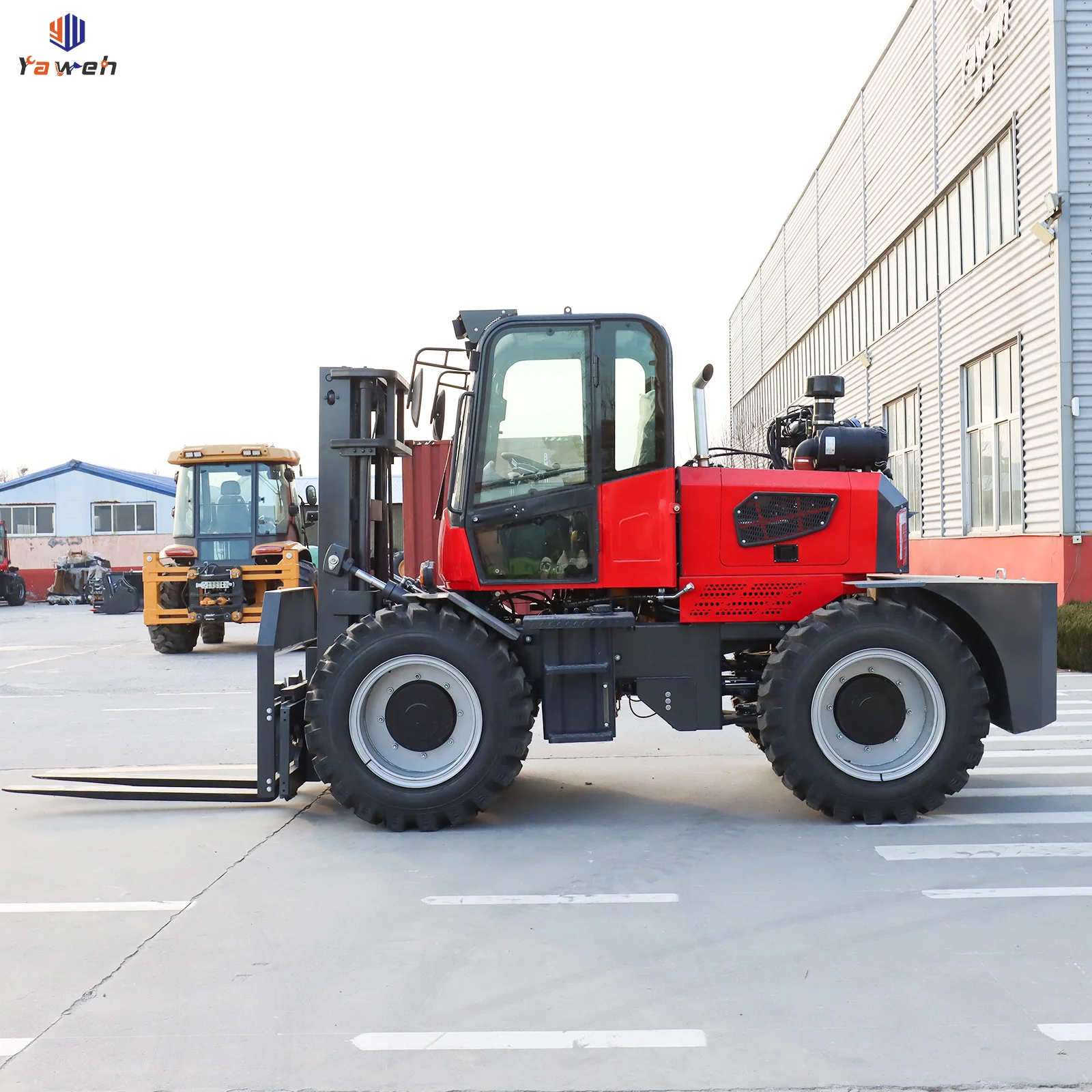 Yaweh diesel offroad 4x4 forklift truck made with closed cabin in china 10T Cross-country Forklift