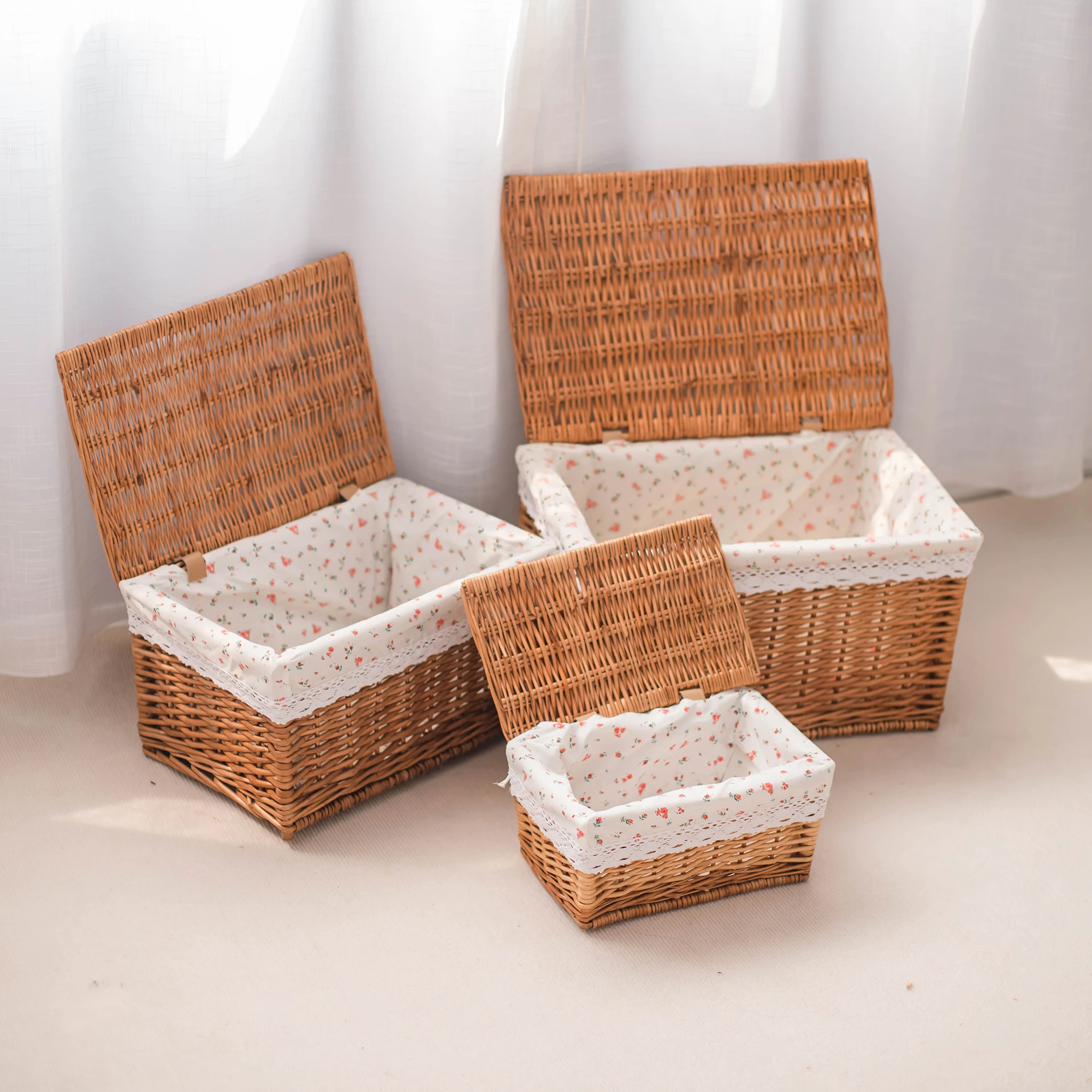 Factory Sale Handwoven Wicker Rectangular Household Rattan Storage Basket with Lid