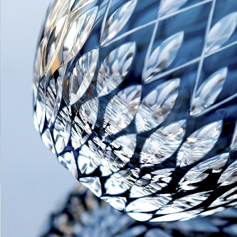 Japanese Edo Kiriko Style Egg-Shape Old Fashioned Glass Whiskey Cup Bohemian Design for Cold Brandy or Whiskey Drinking