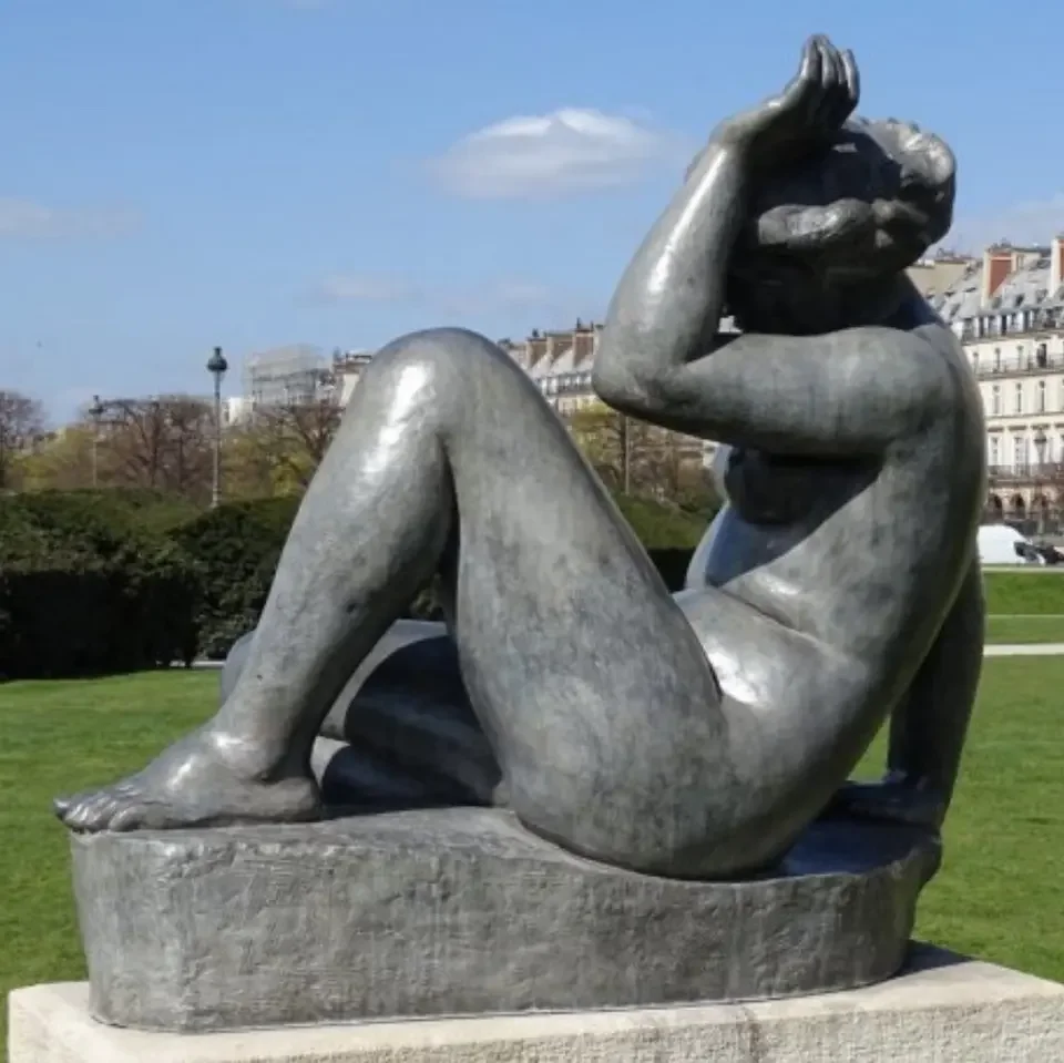 Garden decor Metal Crafts green patina copper art sex sculpture life size sleeping bronze lady statue