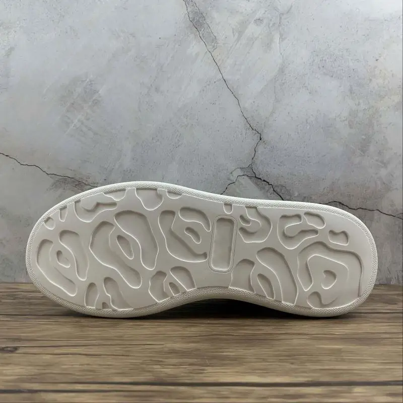 
2020 new brand factory fashion Alexandree Mcqueen men and women for kids sports basketball shoes for sneaker 